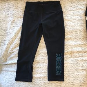 Reebok yoga pant capris Small